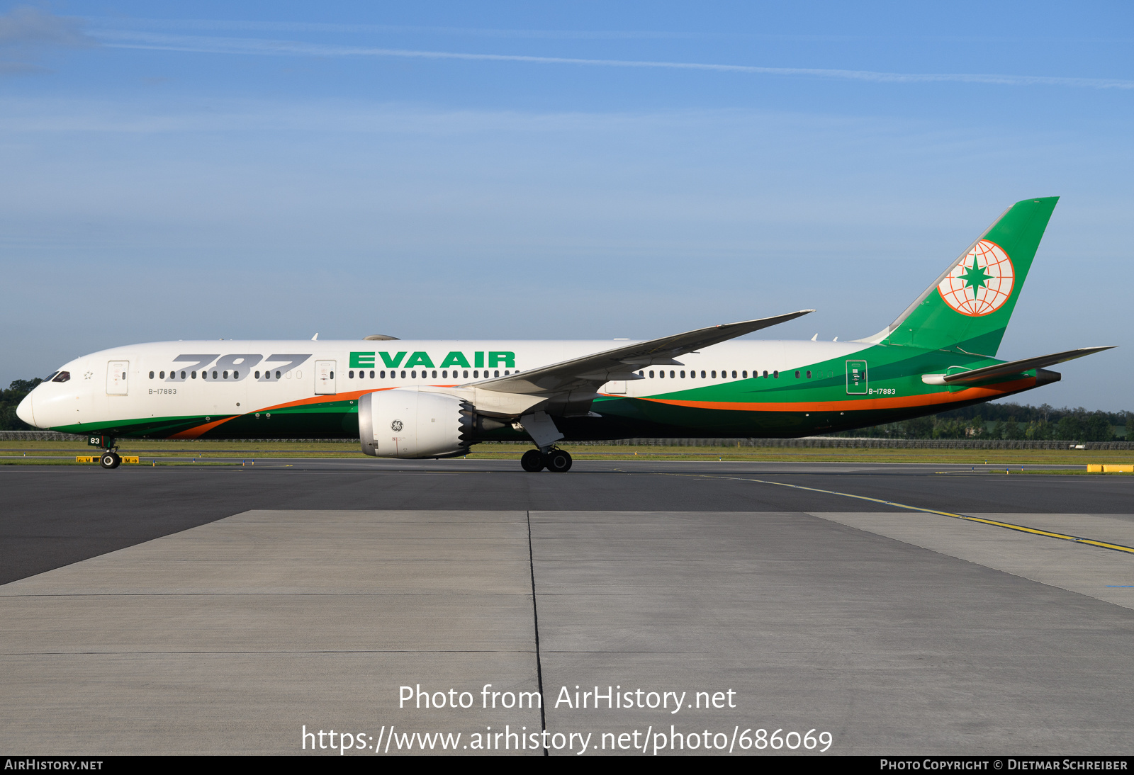 Aircraft Photo of B-17883 | Boeing 787-9 Dreamliner | EVA Air | AirHistory.net #686069