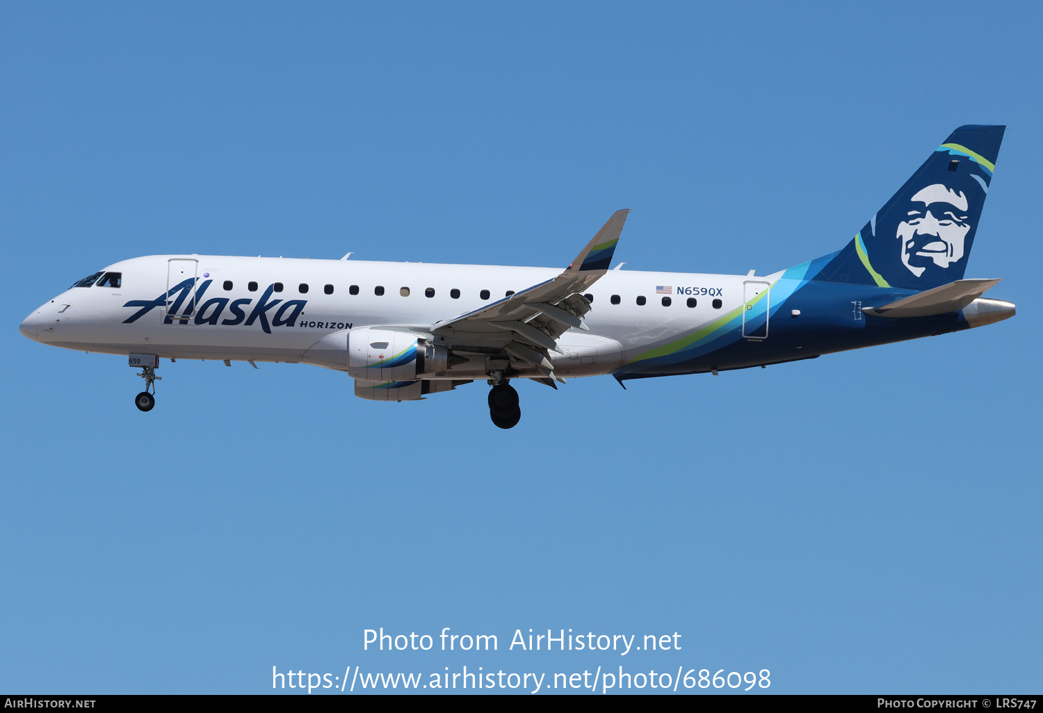 Aircraft Photo of N659QX | Embraer 175LR (ERJ-170-200LR) | Alaska Airlines | AirHistory.net #686098