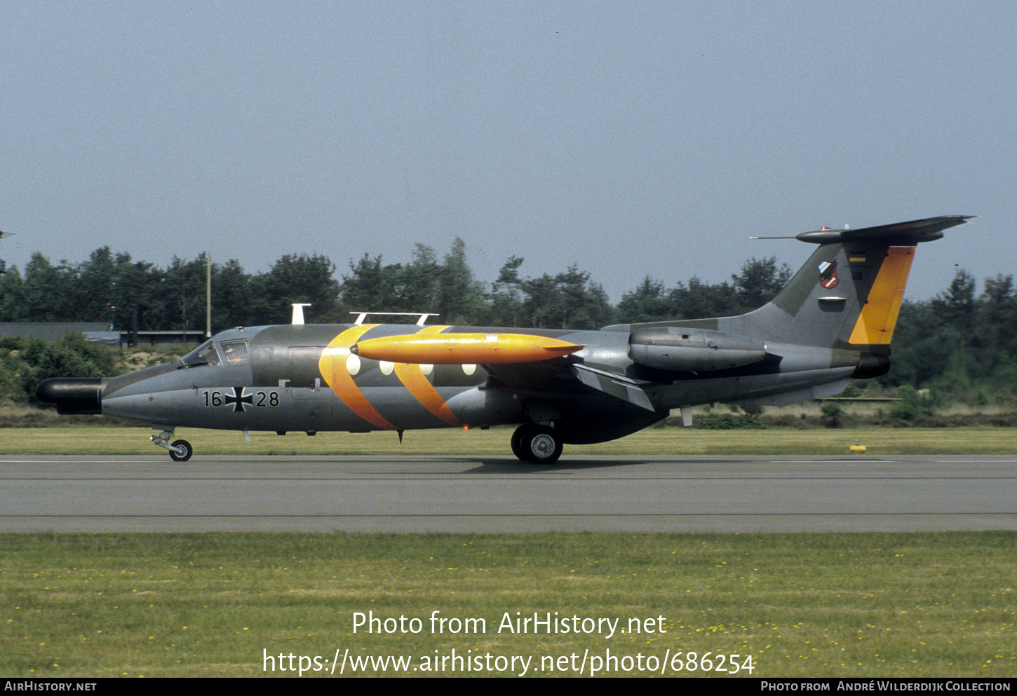 Aircraft Photo of 1628 | HFB HFB-320/ECM Hansa Jet | Germany - Air Force | AirHistory.net #686254