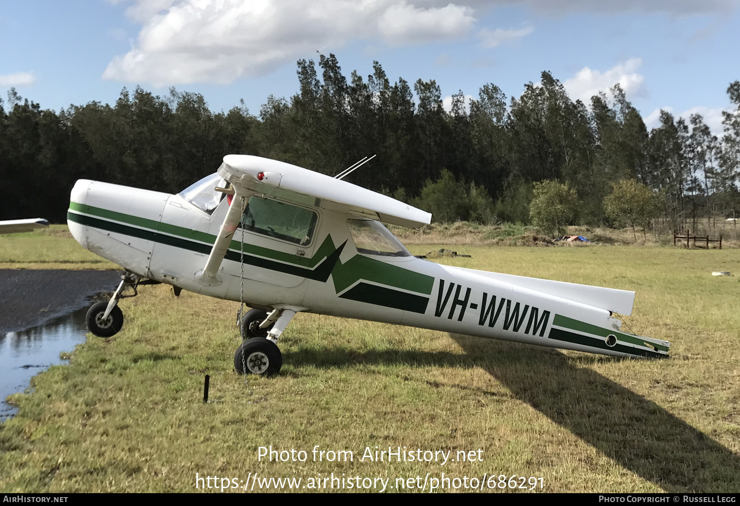 Aircraft Photo of VH-WWM | Cessna 152 | AirHistory.net #686291