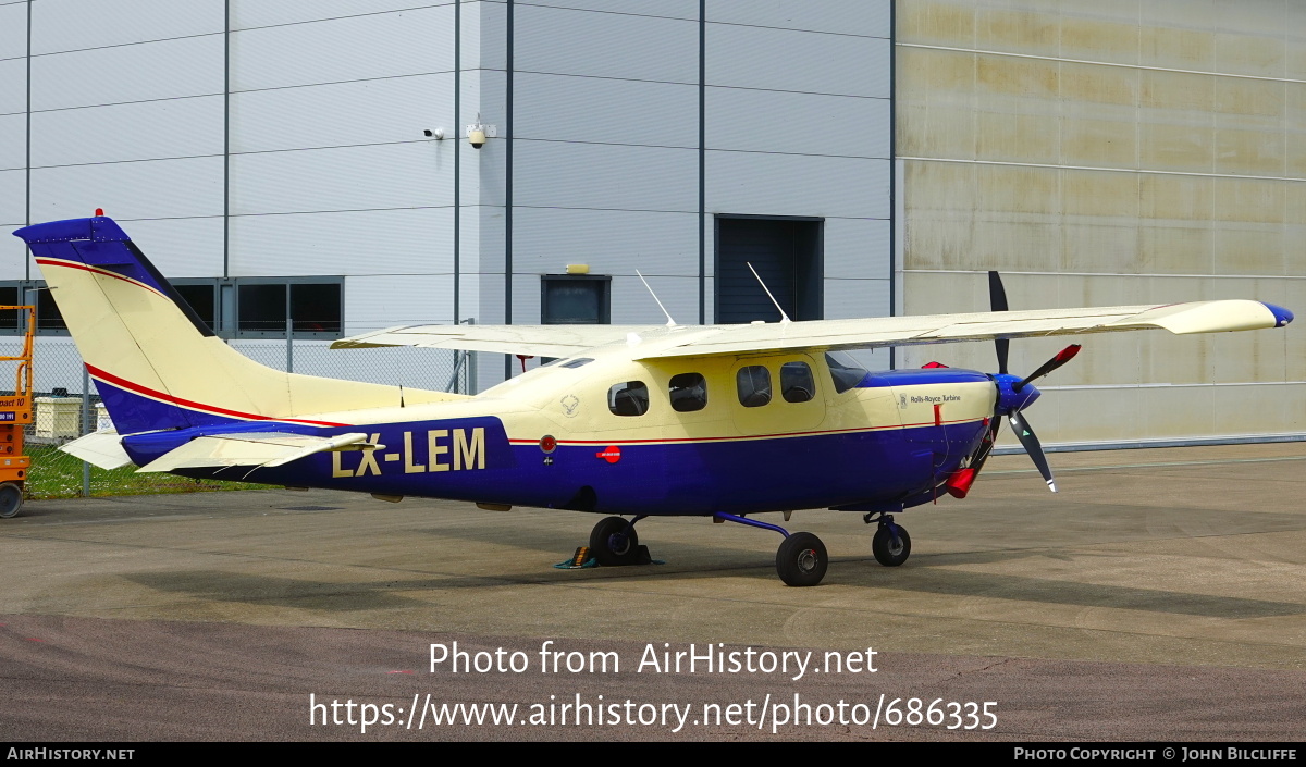 Aircraft Photo of LX-LEM | Cessna P210N Silver Eagle | AirHistory.net #686335