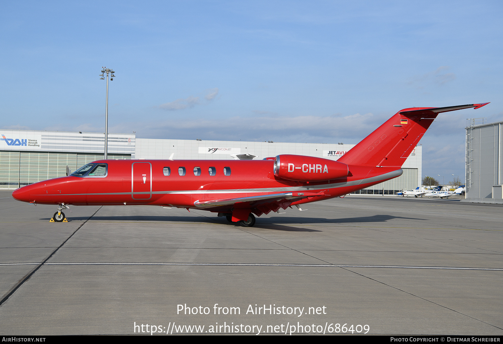 Aircraft Photo of D-CHRA | Cessna 525C CitationJet CJ4 | AirHistory.net #686409