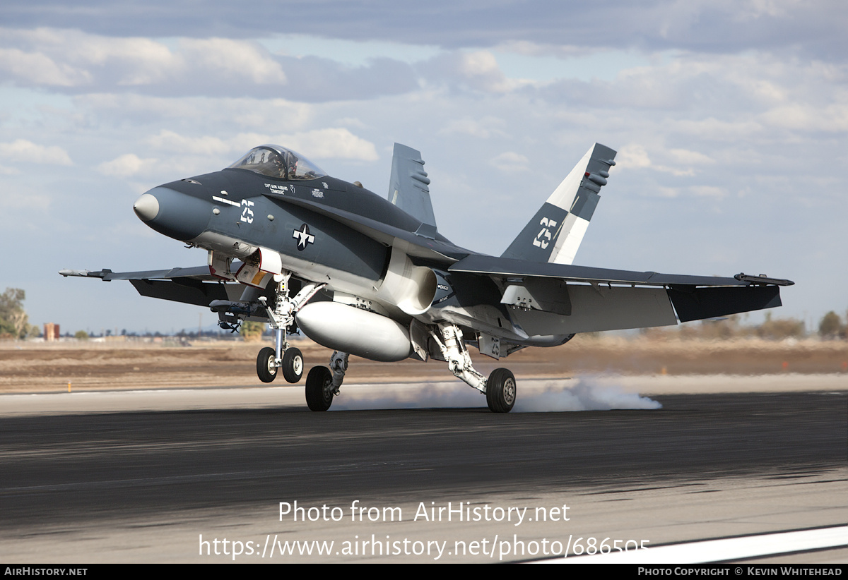 Aircraft Photo of 163733 | McDonnell Douglas F/A-18C Hornet | USA - Navy | AirHistory.net #686505