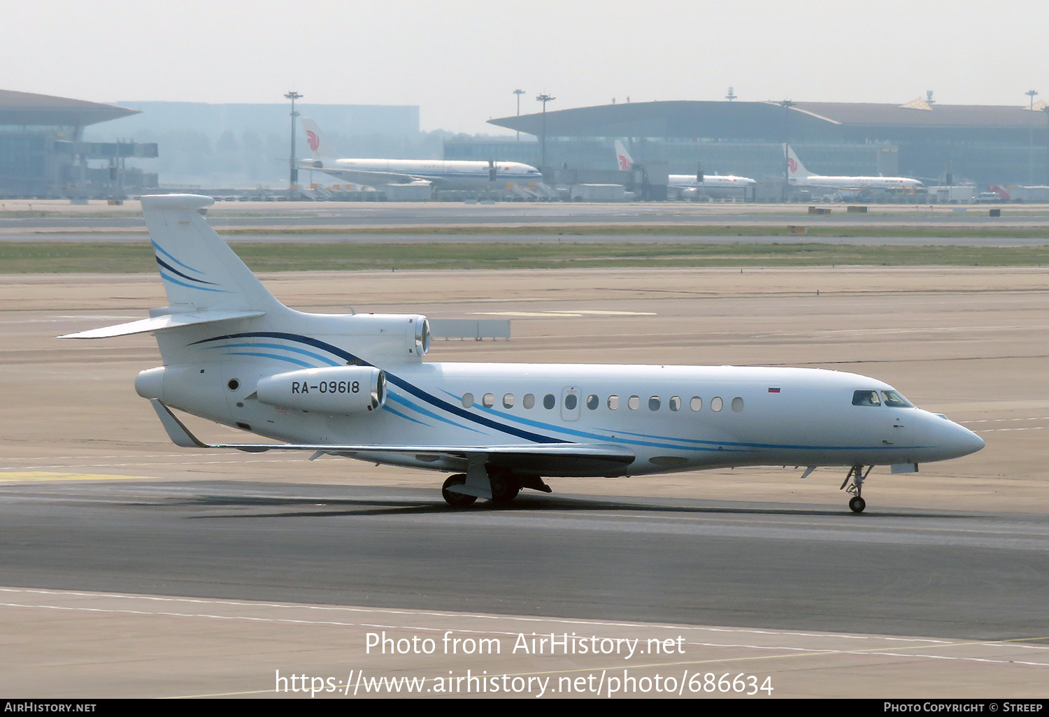 Aircraft Photo of RA-09618 | Dassault Falcon 7X | AirHistory.net #686634