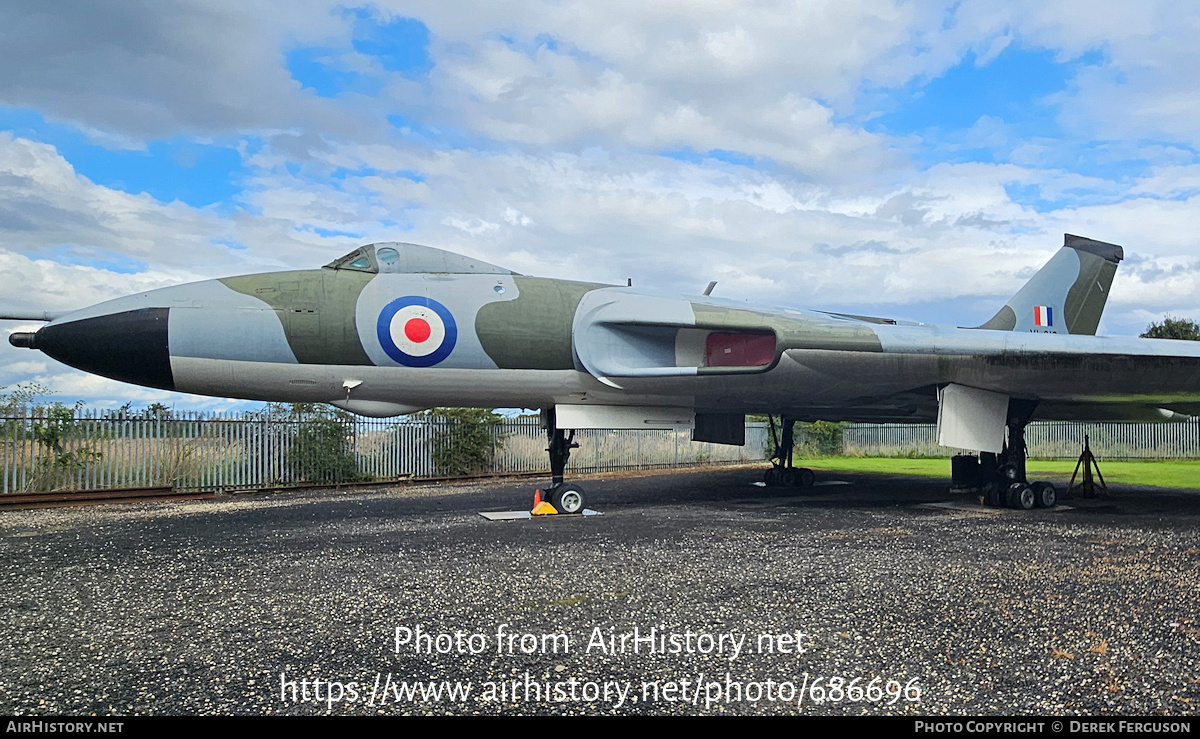 Aircraft Photo of XL319 | Avro 698 Vulcan B.2 | UK - Air Force | AirHistory.net #686696