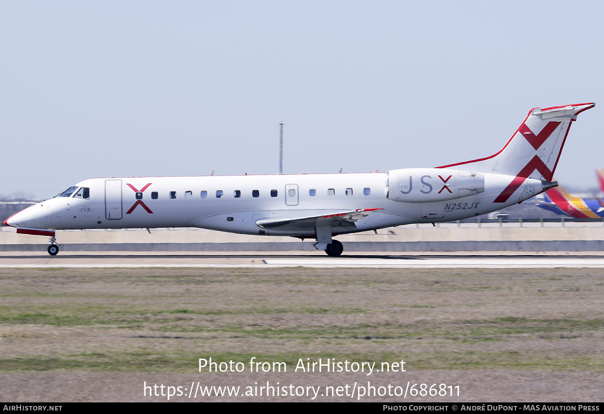 Aircraft Photo of N252JX | Embraer ERJ-135LR (EMB-135LR) | JetSuiteX - JSX | AirHistory.net #686811