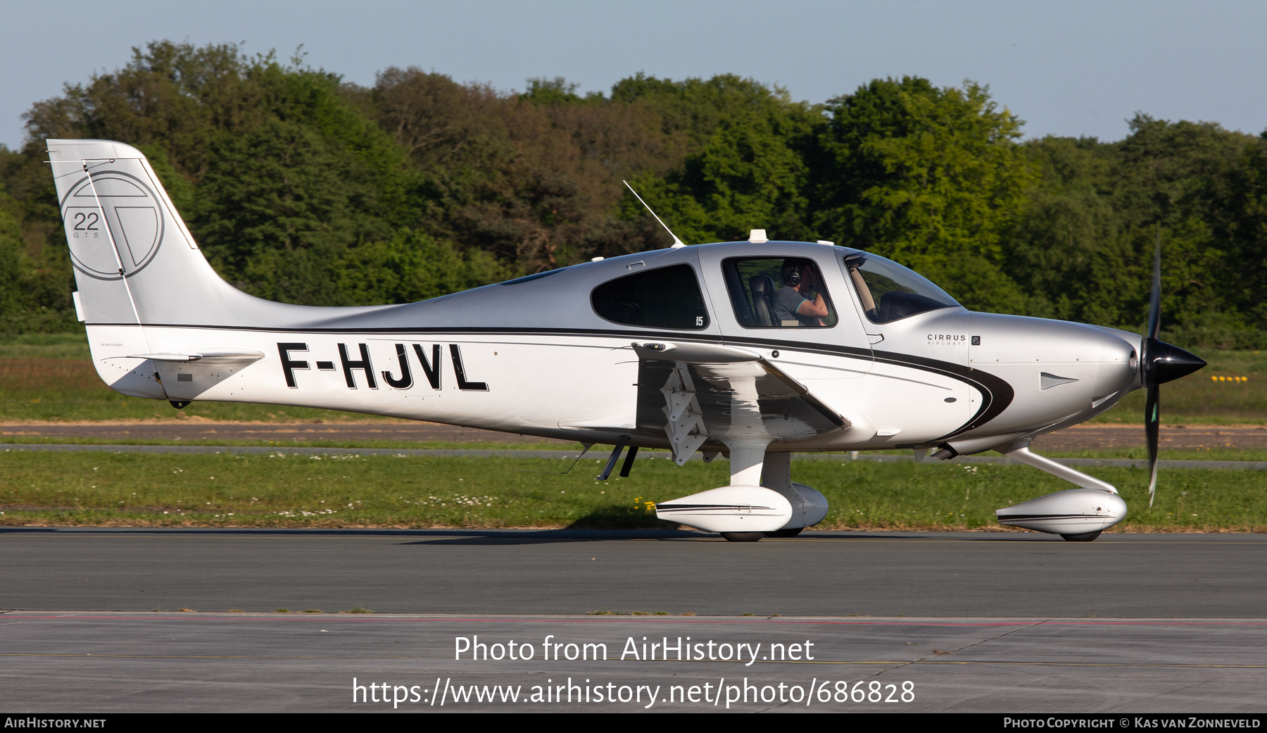Aircraft Photo of F-HJVL | Cirrus SR-22T G5-GTS | AirHistory.net #686828