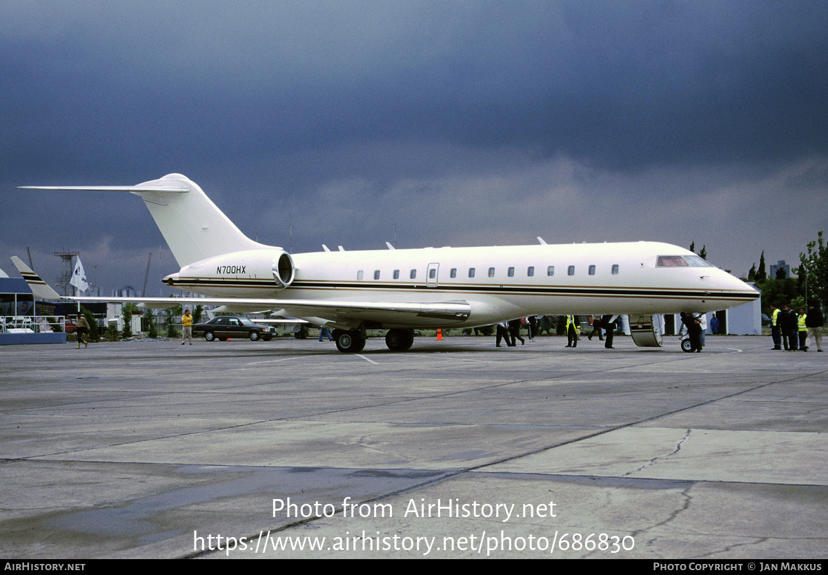 Aircraft Photo of N700HX | Bombardier Global Express (BD-700-1A10) | AirHistory.net #686830