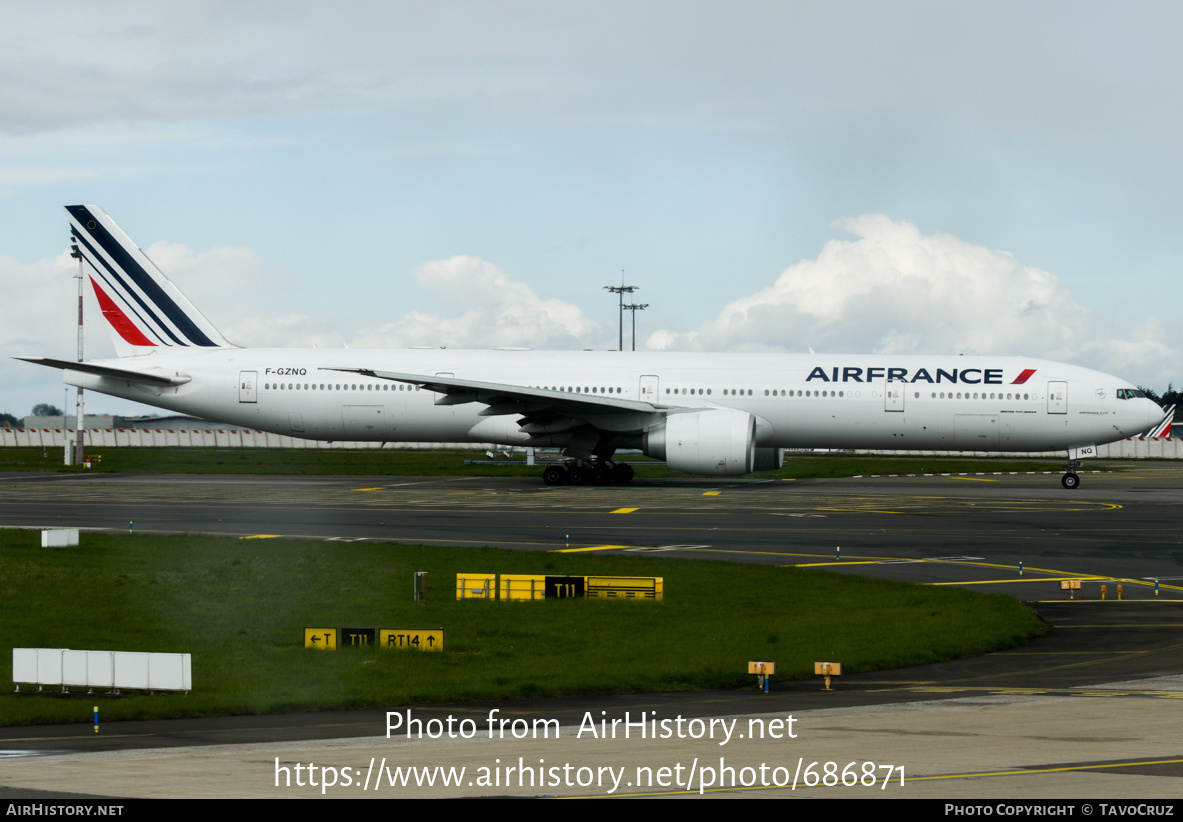 Aircraft Photo of F-GZNQ | Boeing 777-328/ER | Air France | AirHistory.net #686871