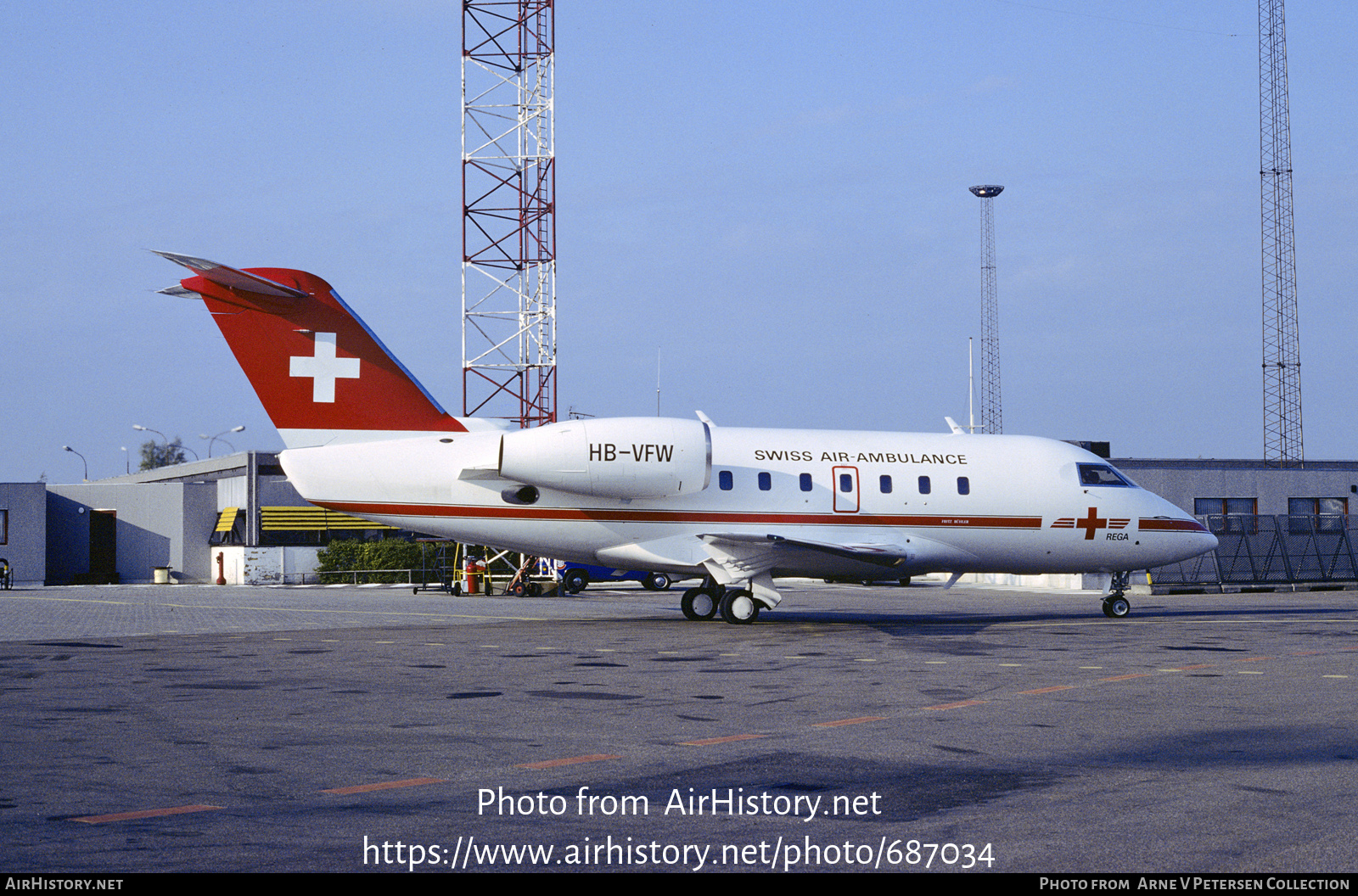 Aircraft Photo of HB-VFW | Canadair Challenger 600 (CL-600-1A11) | REGA - Swiss Air Ambulance | AirHistory.net #687034