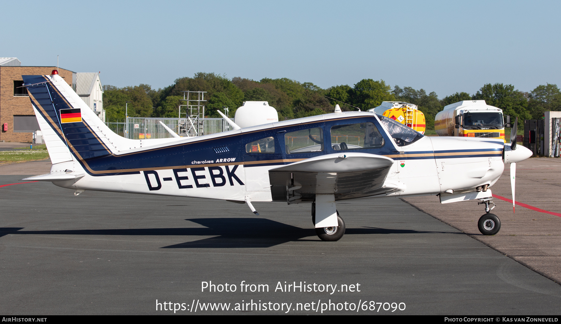 Aircraft Photo of D-EEBK | Piper PA-28R-200 Cherokee Arrow II | AirHistory.net #687090