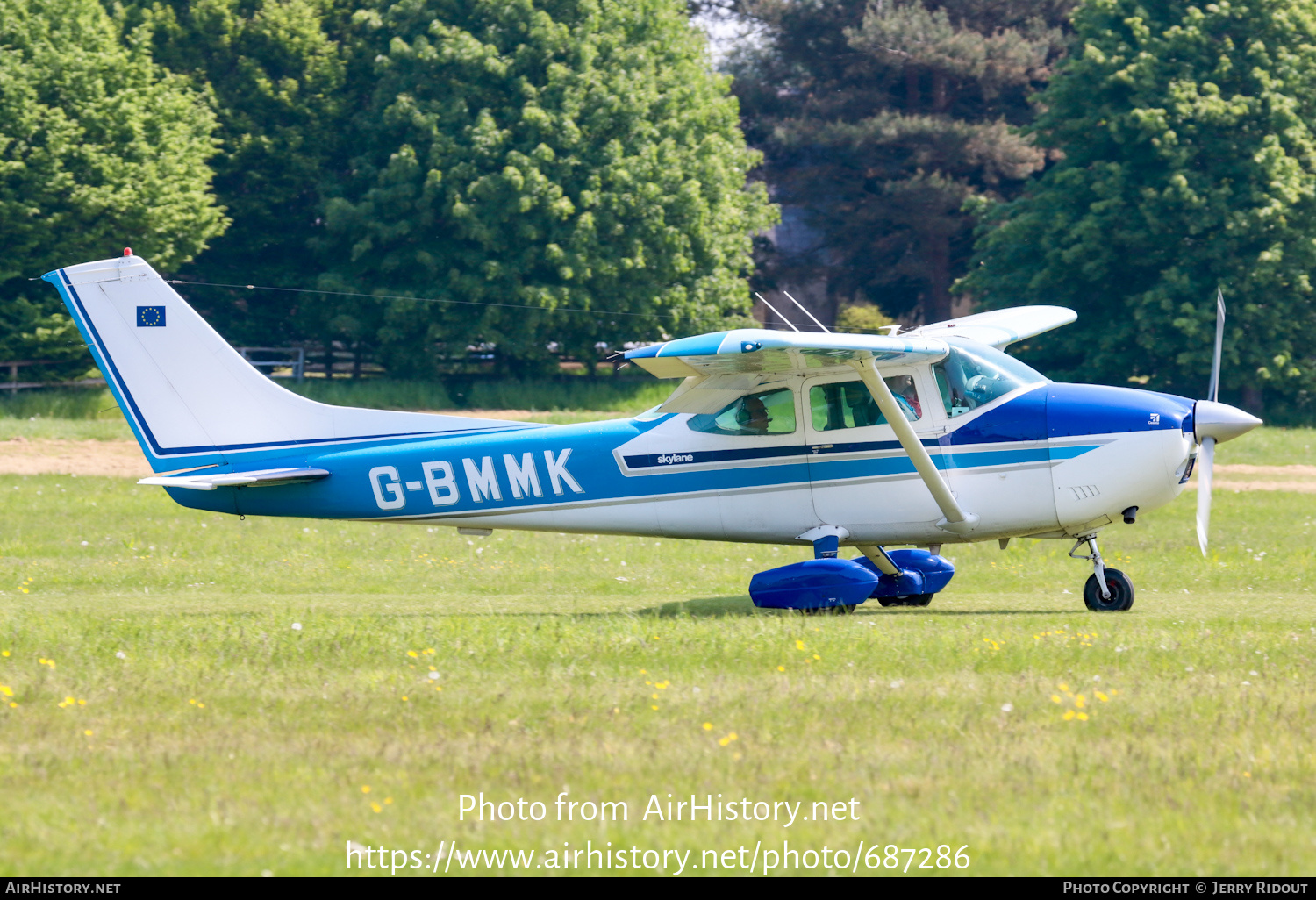 Aircraft Photo of G-BMMK | Cessna 182P Skylane | AirHistory.net #687286