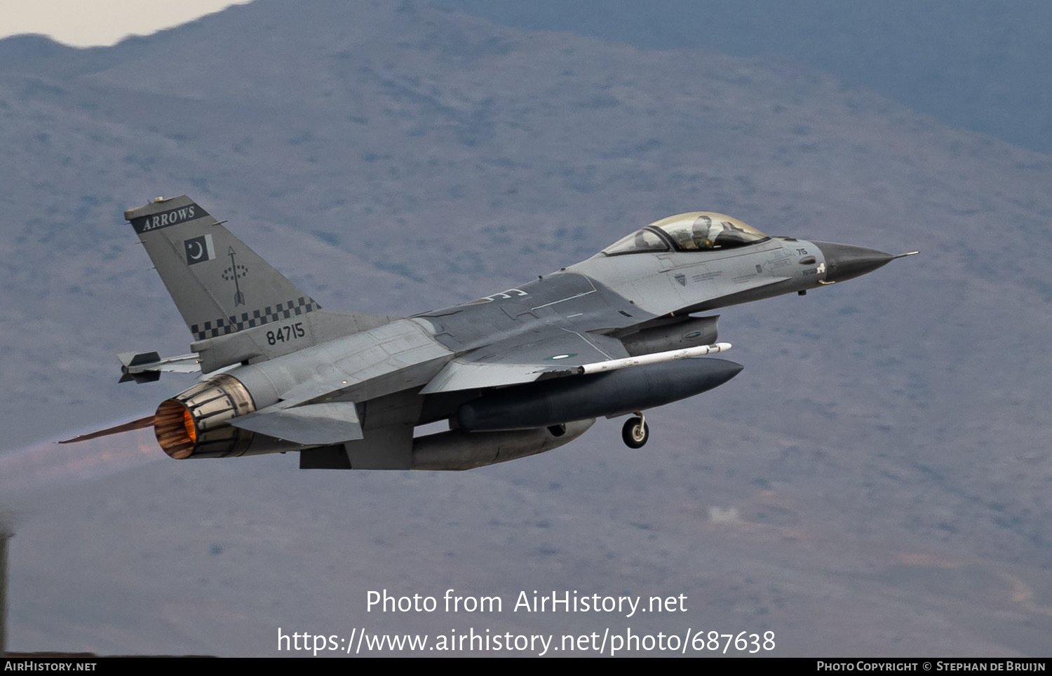 Aircraft Photo of 84715 | General Dynamics F-16A Fighting Falcon | Pakistan - Air Force | AirHistory.net #687638