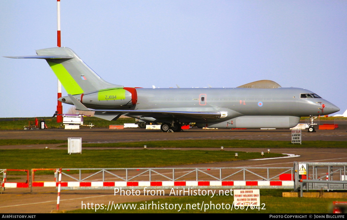 Aircraft Photo of ZJ694 | Bombardier Sentinel R.1 (BD-700-1A10) | UK - Air Force | AirHistory.net #687642