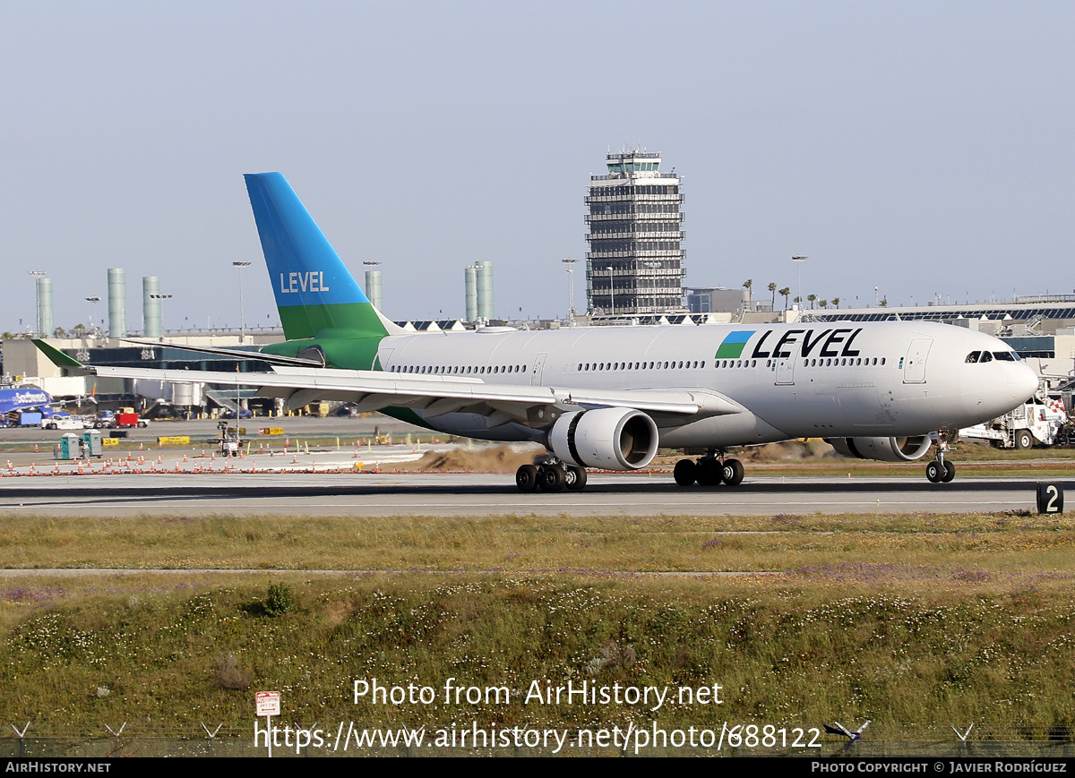 Aircraft Photo of EC-NRH | Airbus A330-202 | Level | AirHistory.net #688122