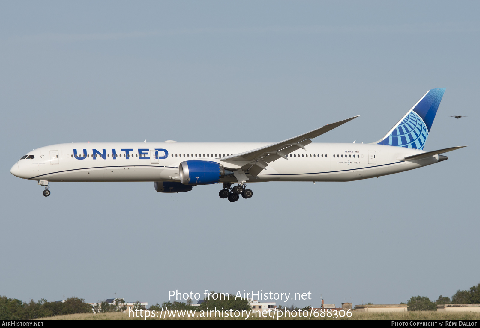 Aircraft Photo of N17015 | Boeing 787-10 Dreamliner | United Airlines | AirHistory.net #688306