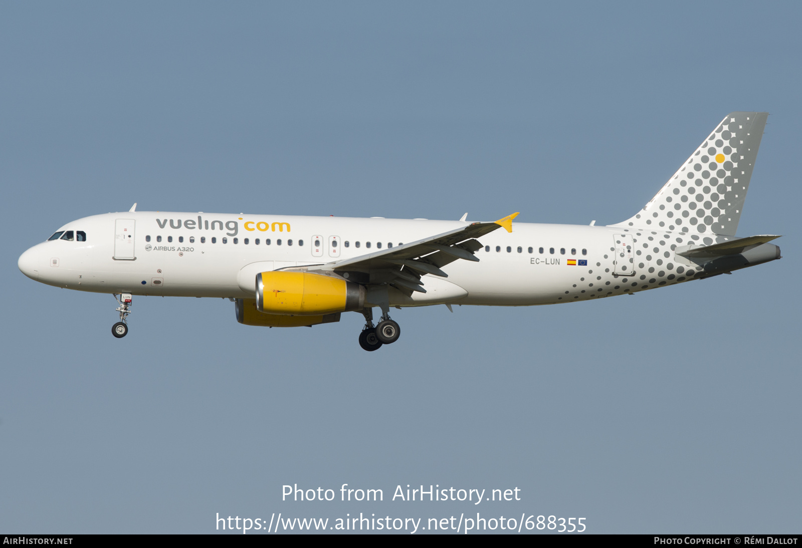 Aircraft Photo of EC-LUN | Airbus A320-232 | Vueling Airlines | AirHistory.net #688355