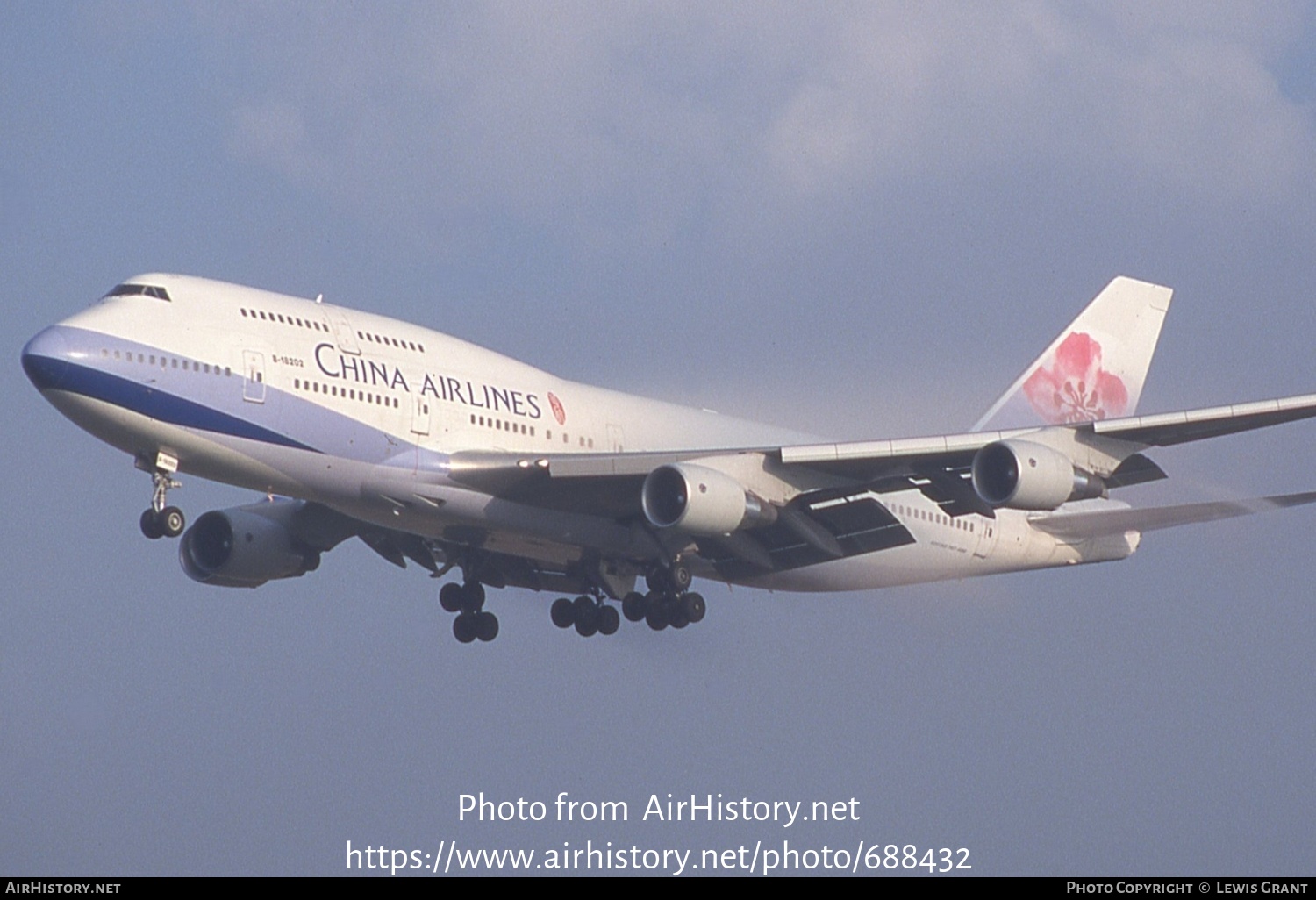 Aircraft Photo of B-18202 | Boeing 747-409 | China Airlines | AirHistory.net #688432