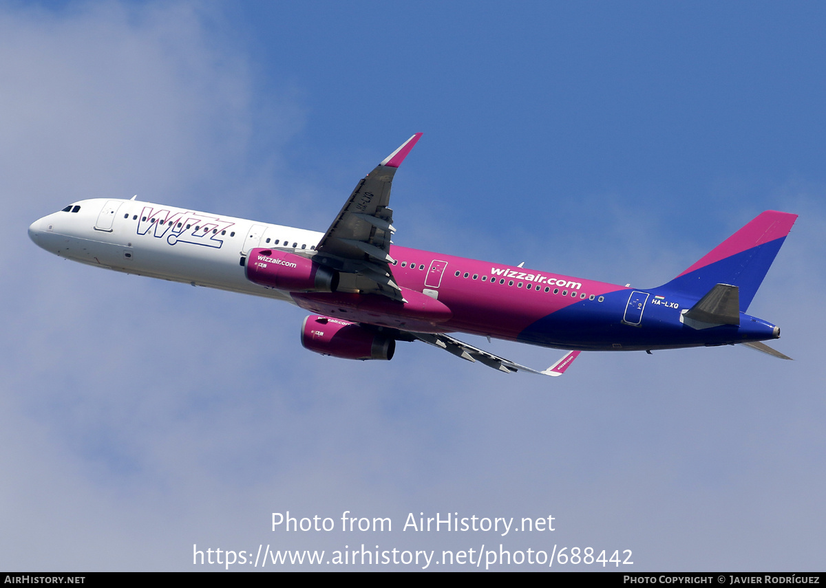 Aircraft Photo of HA-LXQ | Airbus A321-231(SL) | Wizz Air | AirHistory.net #688442