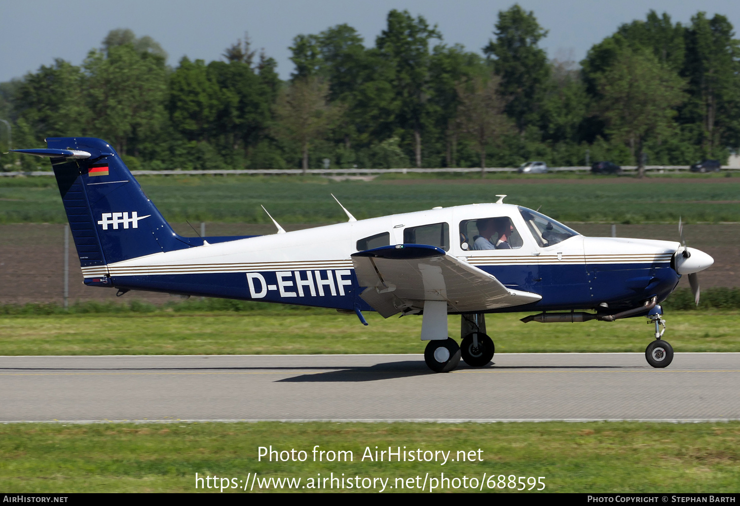 Aircraft Photo of D-EHHF | Piper PA-28RT-201T Turbo Arrow IV | FFH ...