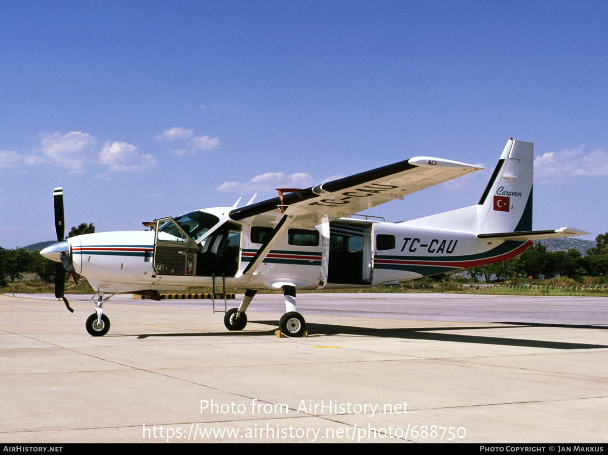 Aircraft Photo of TC-CAU | Cessna 208 Caravan I | THK - Türk Hava Kurumu | AirHistory.net #688750