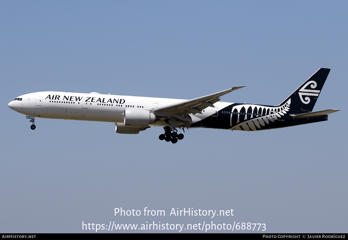 Aircraft Photo of ZK-OKS | Boeing 777-319/ER | Air New Zealand | AirHistory.net #688773