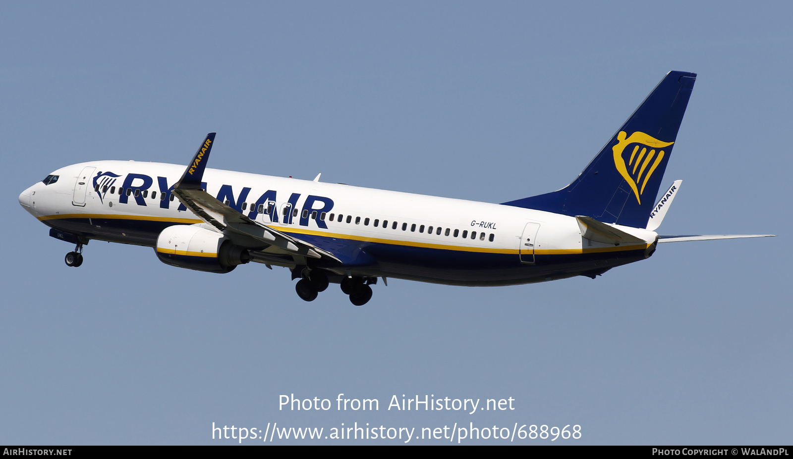 Aircraft Photo of G-RUKL | Boeing 737-8AS | Ryanair | AirHistory.net #688968