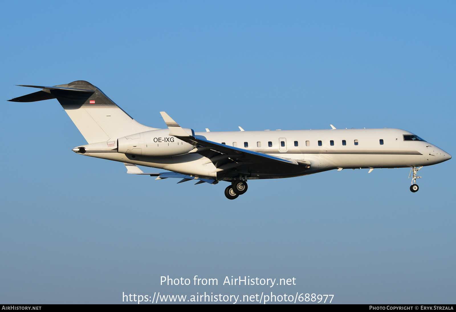 Aircraft Photo of OE-IXG | Bombardier Global 5000 (BD-700-1A11) | AirHistory.net #688977