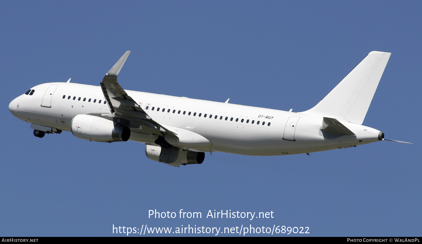 Aircraft Photo of OY-RUY | Airbus A320-232 | AirHistory.net #689022