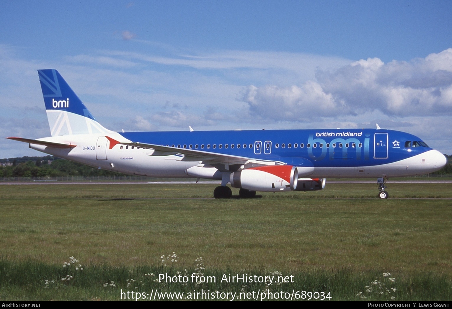 Aircraft Photo of G-MIDU | Airbus A320-232 | BMI - British Midland International | AirHistory.net #689034