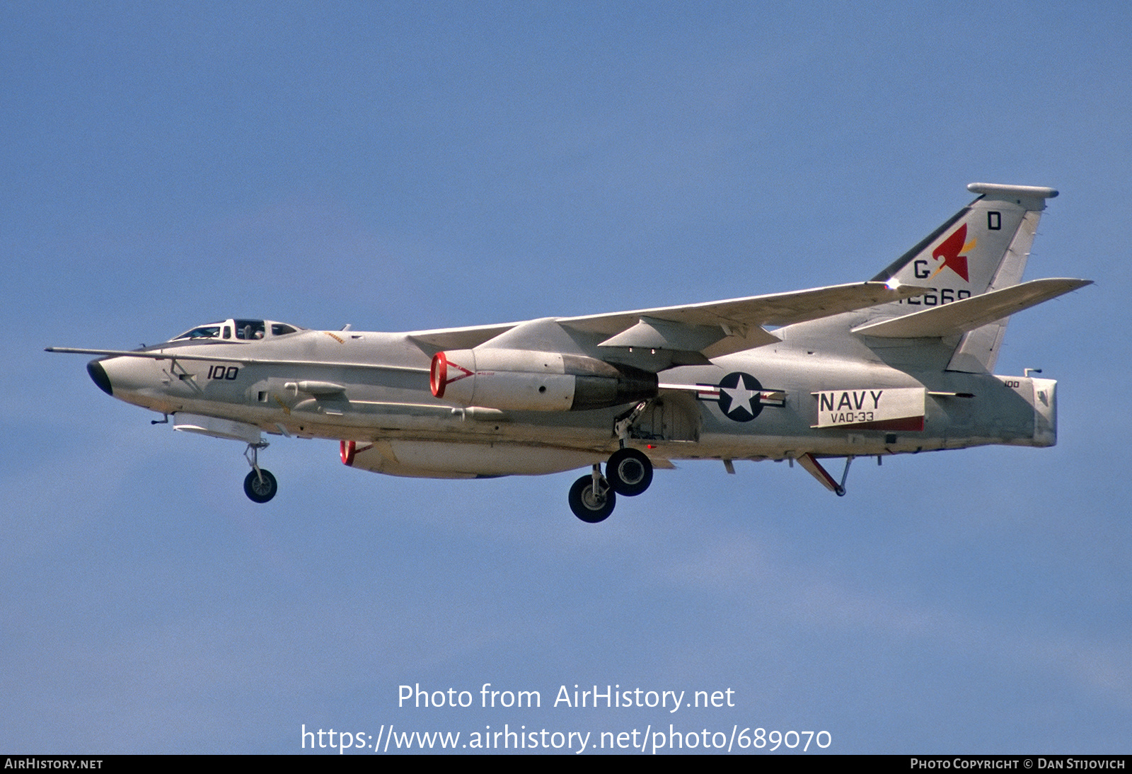 Aircraft Photo of 142668 | Douglas ERA-3B Skywarrior | USA - Navy | AirHistory.net #689070