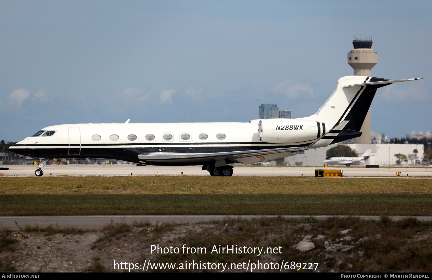 Aircraft Photo of N288WK | Gulfstream Aerospace G650ER (G-VI) | AirHistory.net #689227