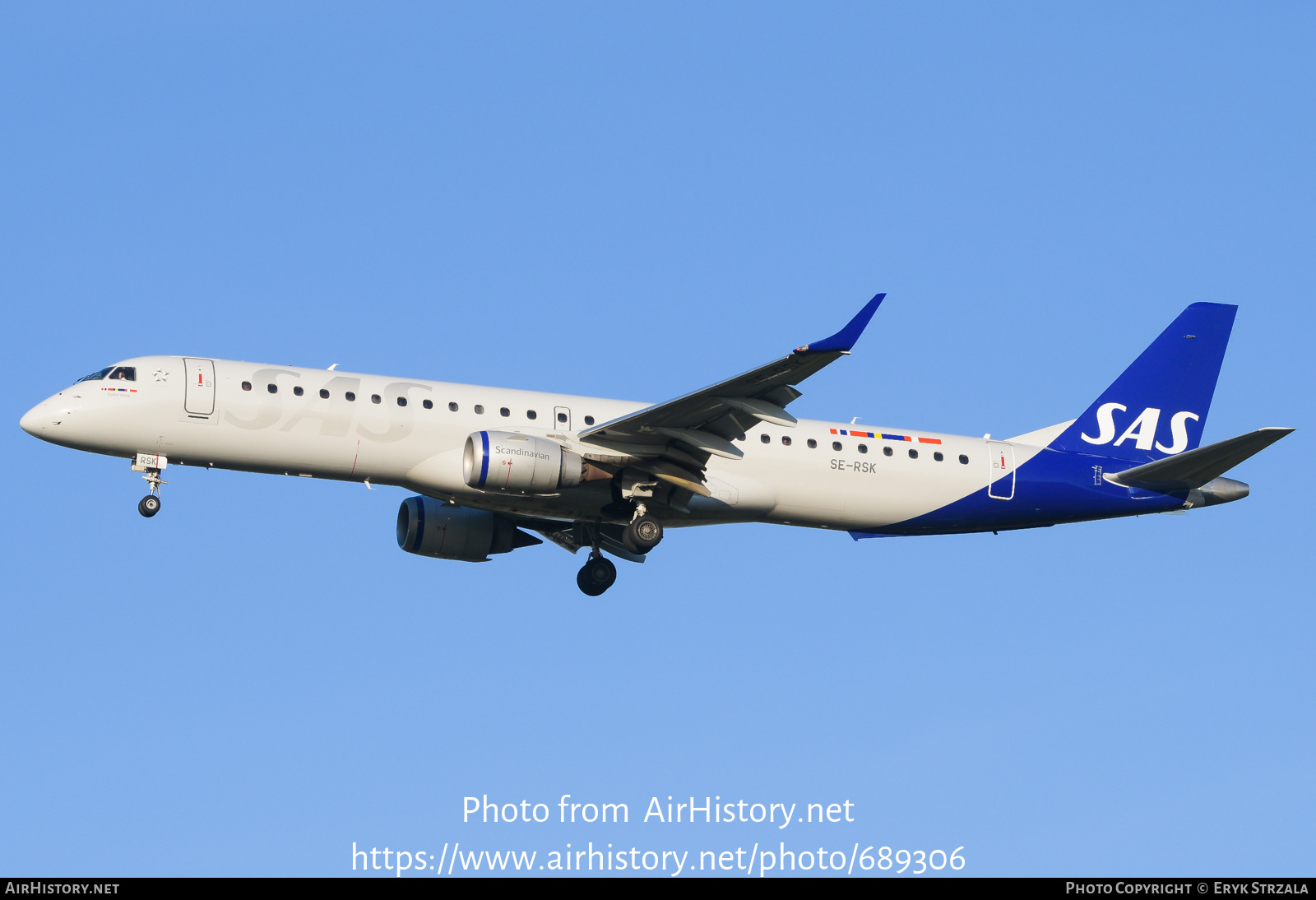 Aircraft Photo of SE-RSK | Embraer 195LR (ERJ-190-200LR) | Scandinavian Airlines - SAS | AirHistory.net #689306