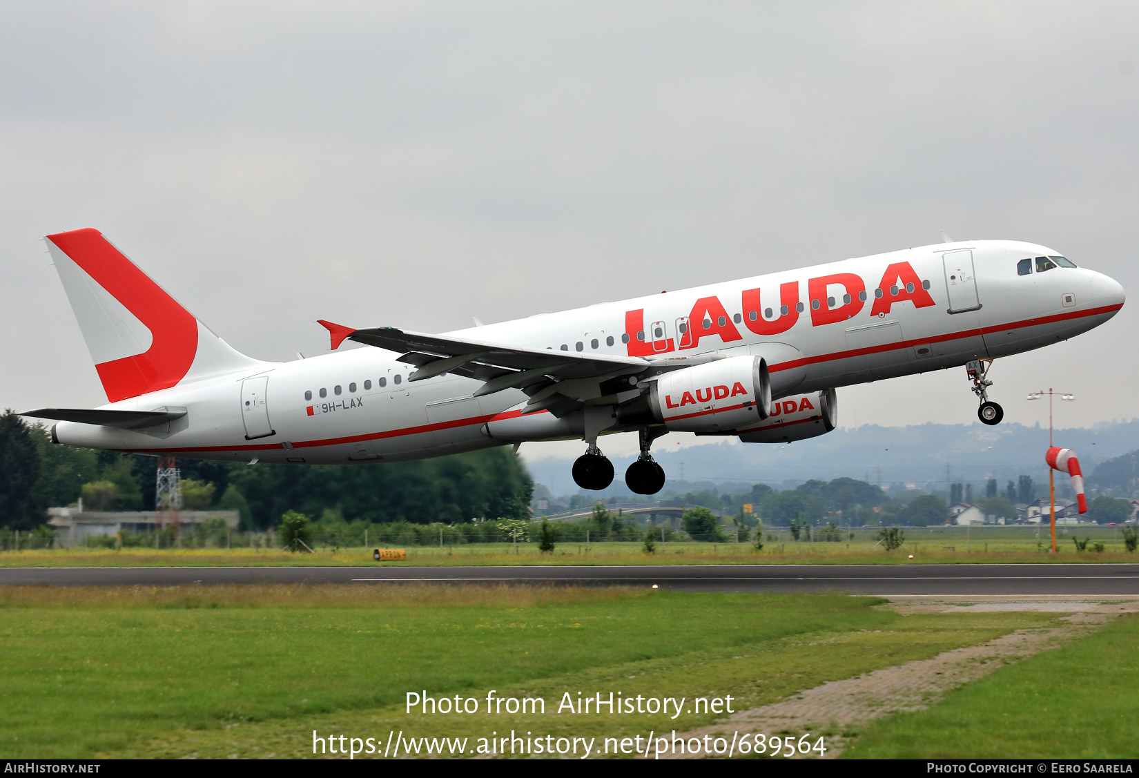 Aircraft Photo of 9H-LAX | Airbus A320-214 | Lauda | AirHistory.net #689564