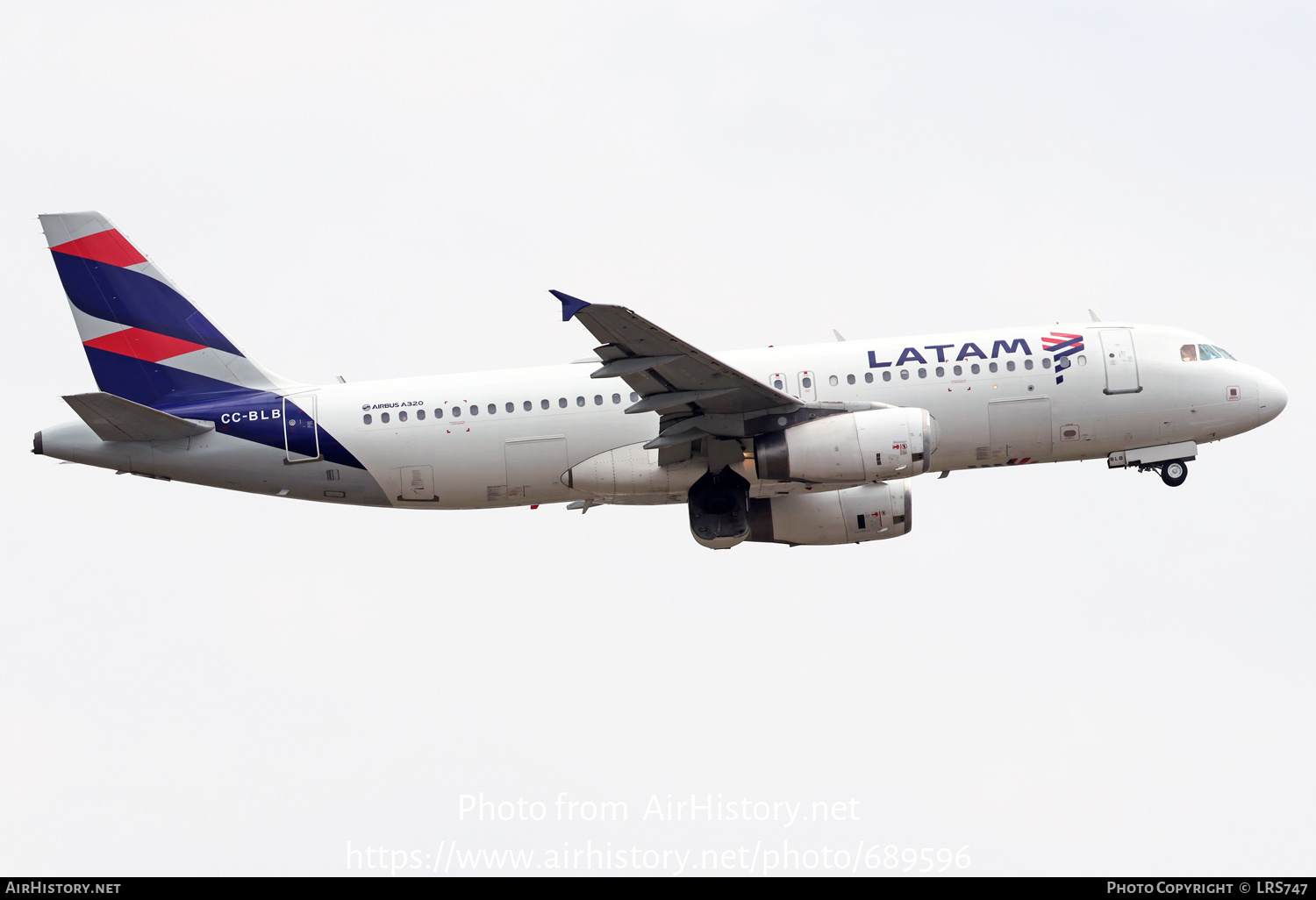 Aircraft Photo of CC-BLB | Airbus A320-233 | LATAM Airlines | AirHistory.net #689596