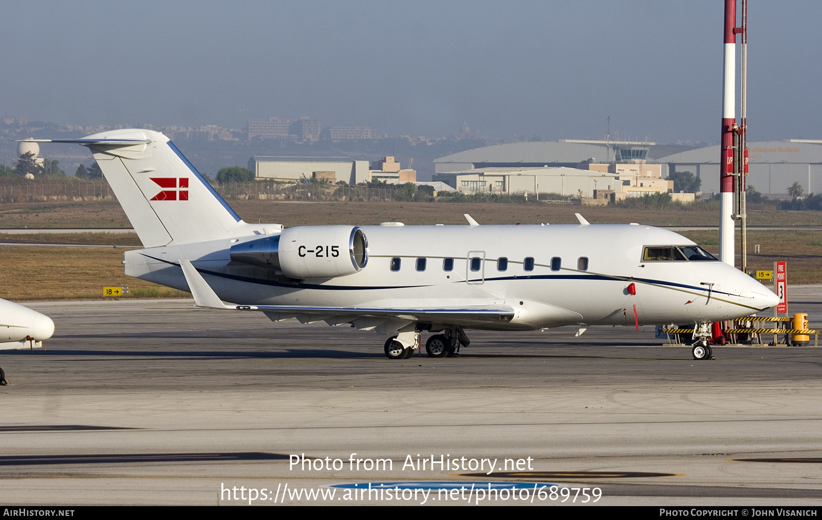 Aircraft Photo of C-215 | Bombardier Challenger 604 (CL-600-2B16) | Denmark - Air Force | AirHistory.net #689759