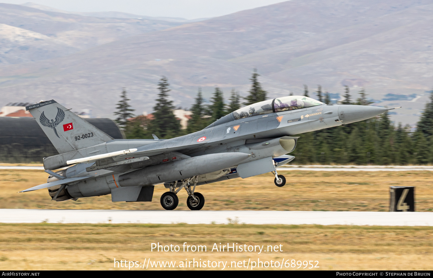 Aircraft Photo of 92-0023 | Lockheed Martin F-16D Fighting Falcon | Turkey - Air Force | AirHistory.net #689952