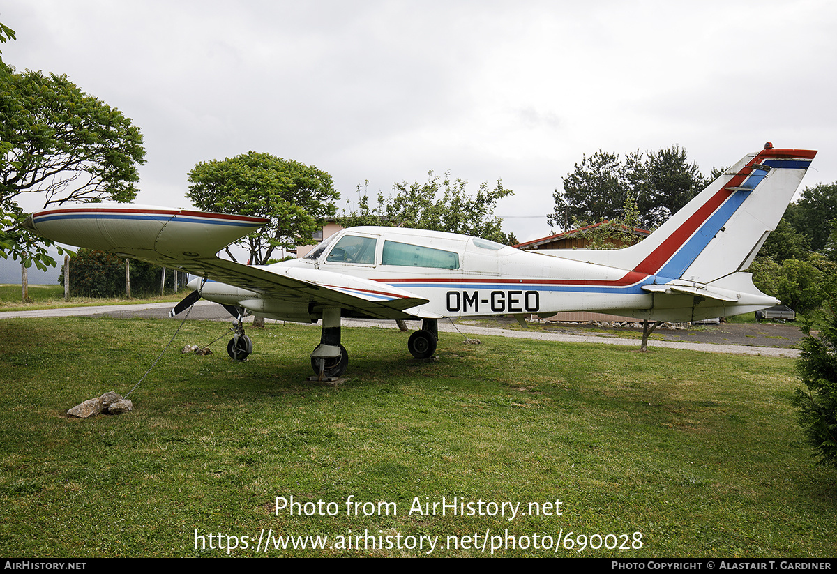 Aircraft Photo of OM-GEO | Cessna 310Q | AirHistory.net #690028