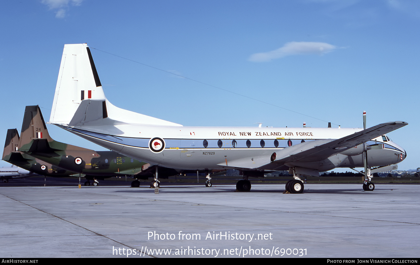 Aircraft Photo of NZ7629 | Hawker Siddeley HS-780 Andover C1 | New Zealand - Air Force | AirHistory.net #690031
