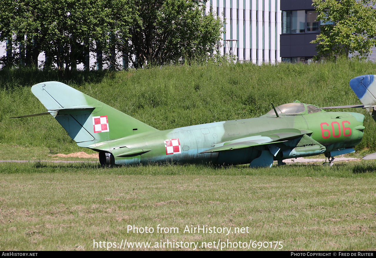 Aircraft Photo of 606 | PZL-Mielec Lim-6M | Poland - Air Force | AirHistory.net #690175