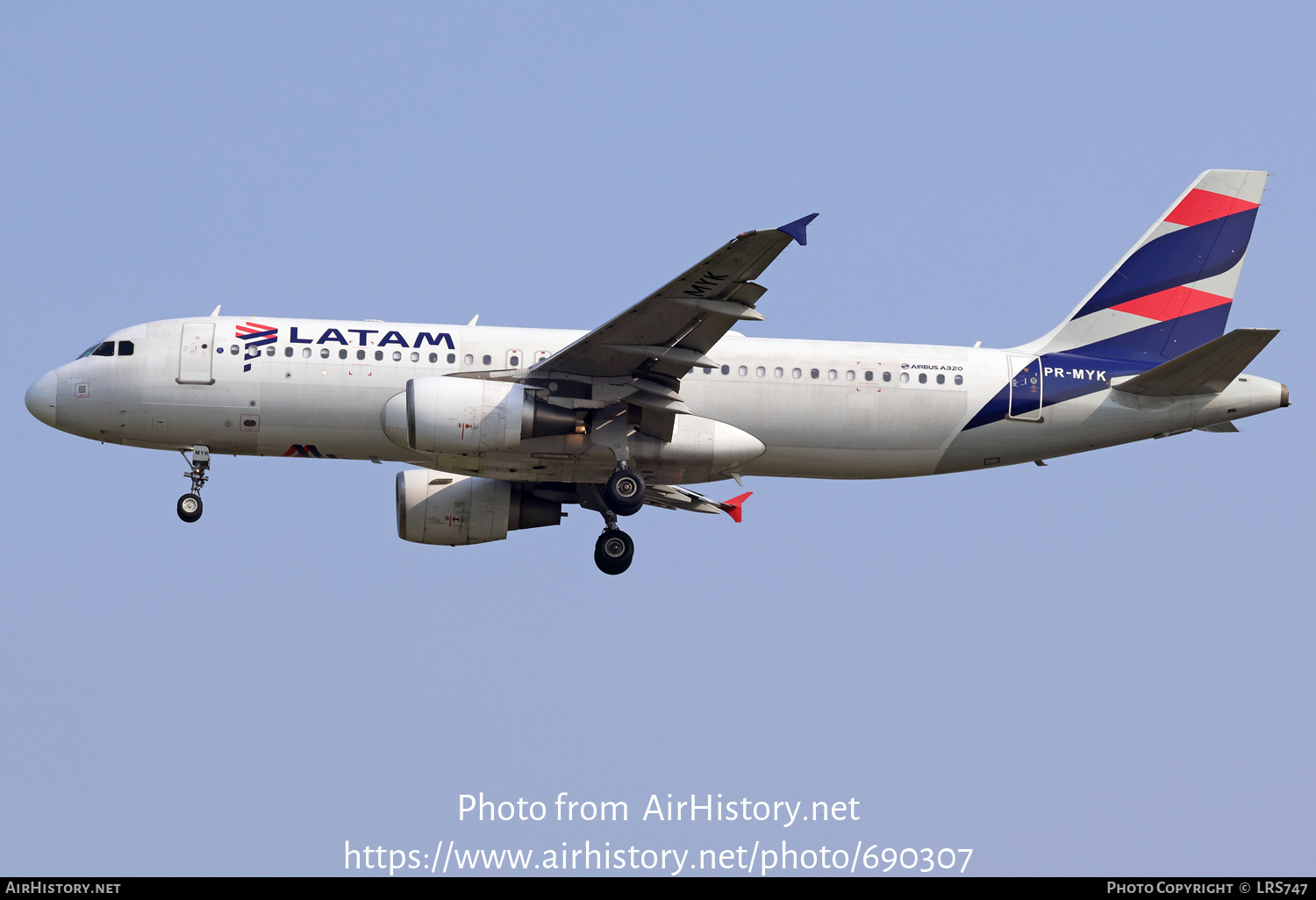 Aircraft Photo of PR-MYK | Airbus A320-214 | LATAM Airlines | AirHistory.net #690307