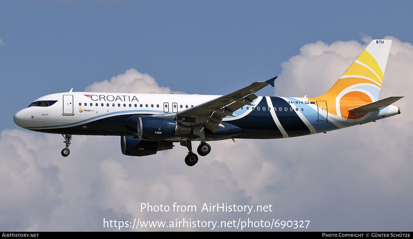 Aircraft Photo of 9A-BTH | Airbus A320-214 | Croatia Airlines | AirHistory.net #690327