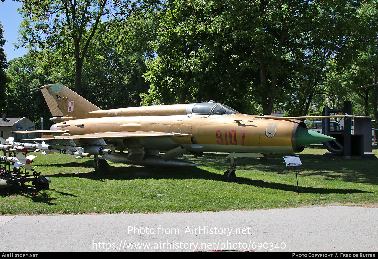 Aircraft Photo of 9107 | Mikoyan-Gurevich MiG-21MF | Poland - Air Force | AirHistory.net #690340
