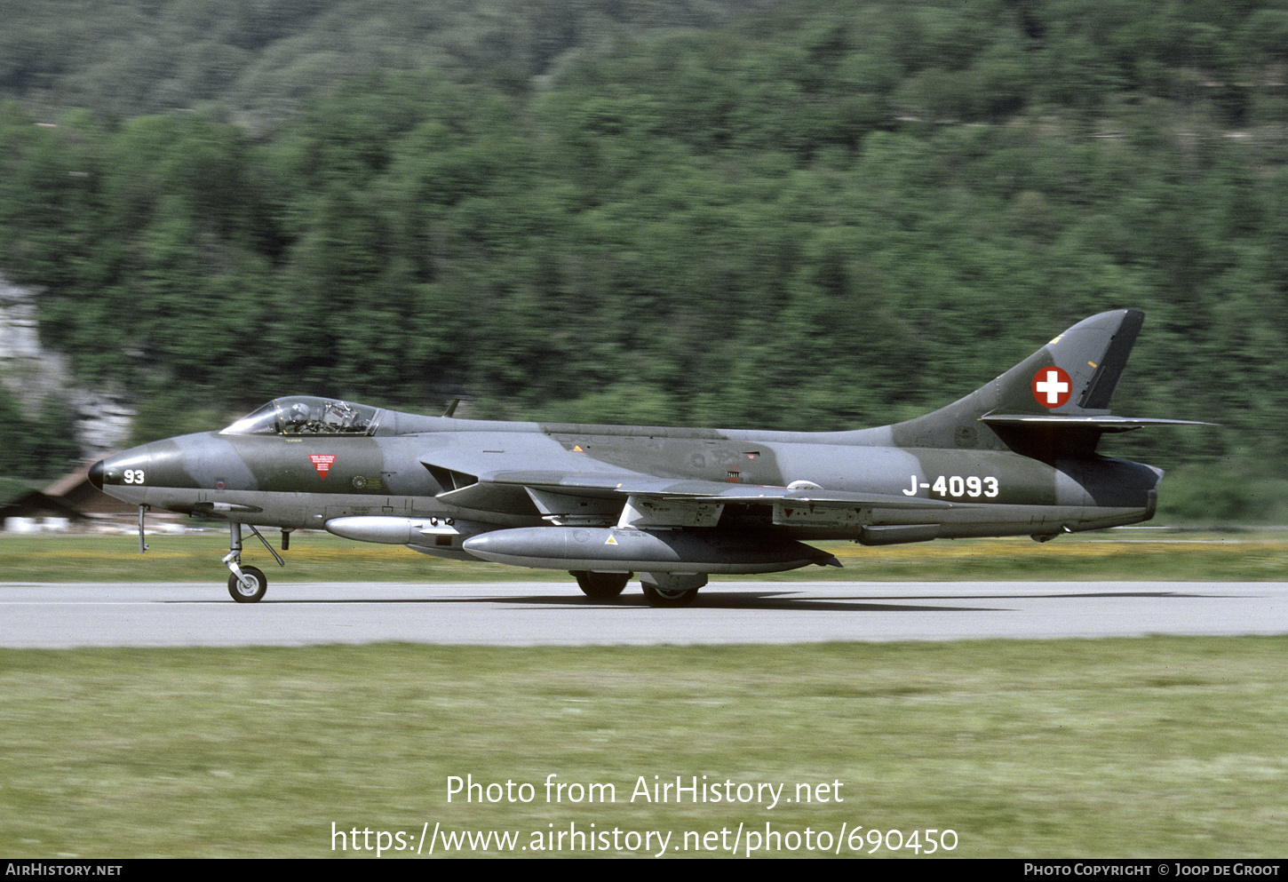 Aircraft Photo of J-4093 | Hawker Hunter F58 | Switzerland - Air Force | AirHistory.net #690450