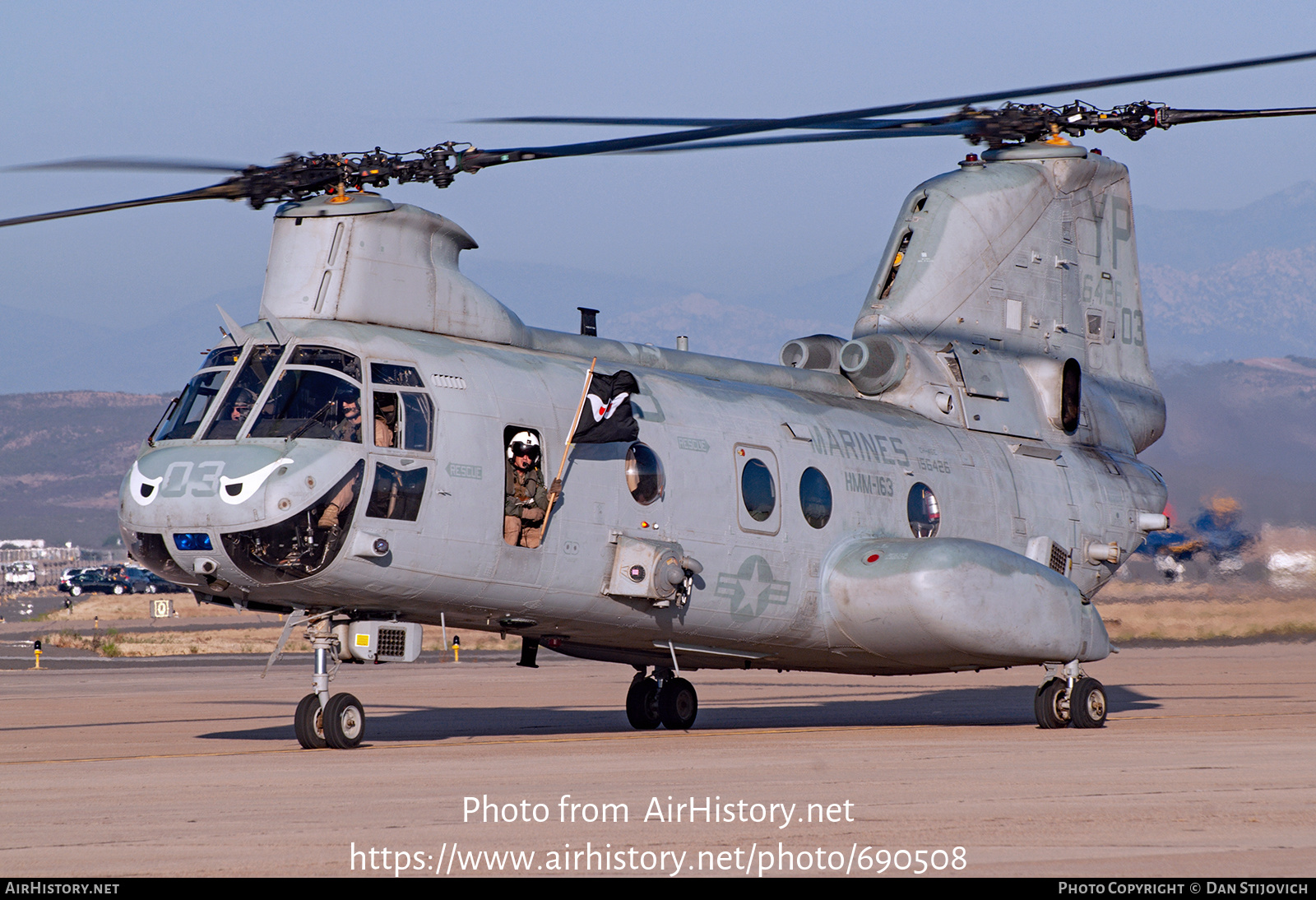 Aircraft Photo of 156426 / 6426 | Boeing Vertol CH-46E Sea Knight | USA - Marines | AirHistory.net #690508