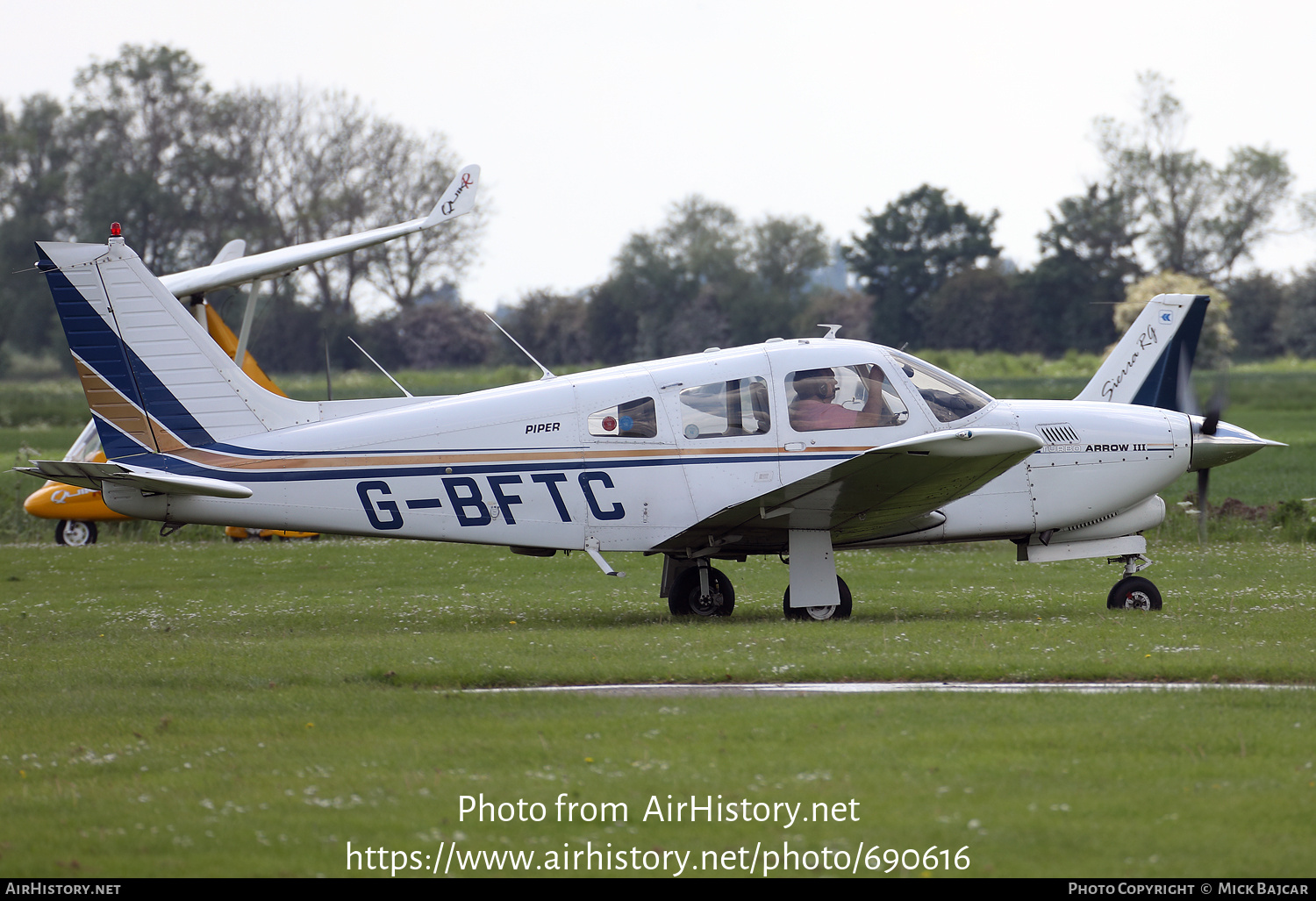 Aircraft Photo of G-BFTC | Piper PA-28R-201T Turbo Arrow III | AirHistory.net #690616