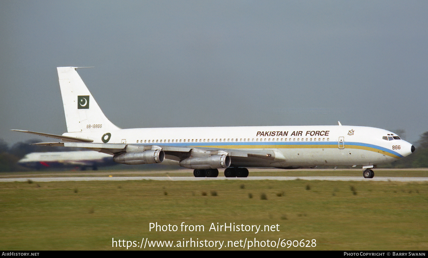 Aircraft Photo of 68-19866 | Boeing 707-340C | Pakistan - Air Force | AirHistory.net #690628