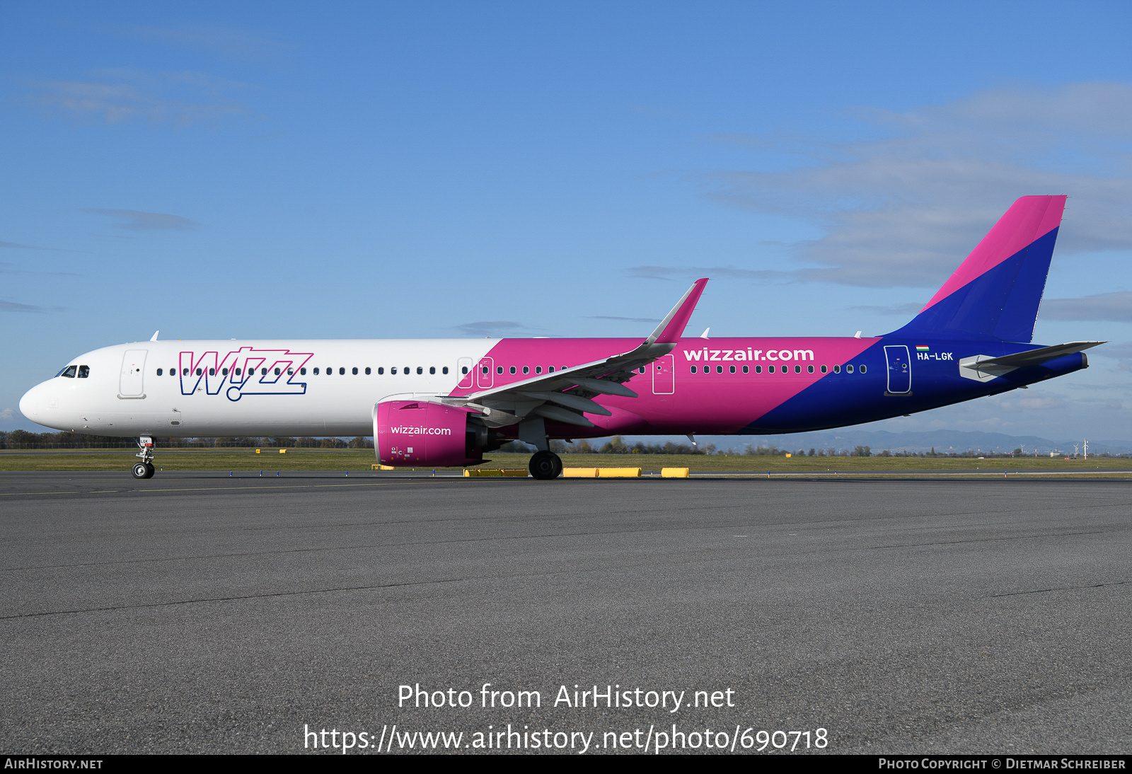 Aircraft Photo of HA-LGK | Airbus A321-271NX | Wizz Air | AirHistory.net #690718