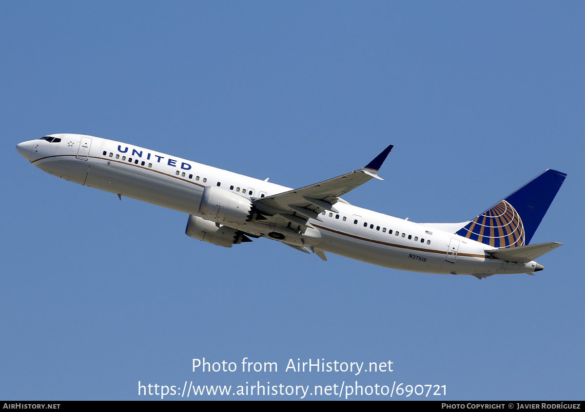Aircraft Photo of N37516 | Boeing 737-9 Max 9 | United Airlines | AirHistory.net #690721