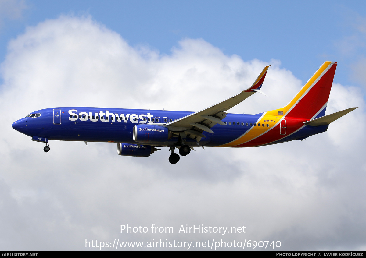 Aircraft Photo of N8621A | Boeing 737-8H4 | Southwest Airlines | AirHistory.net #690740